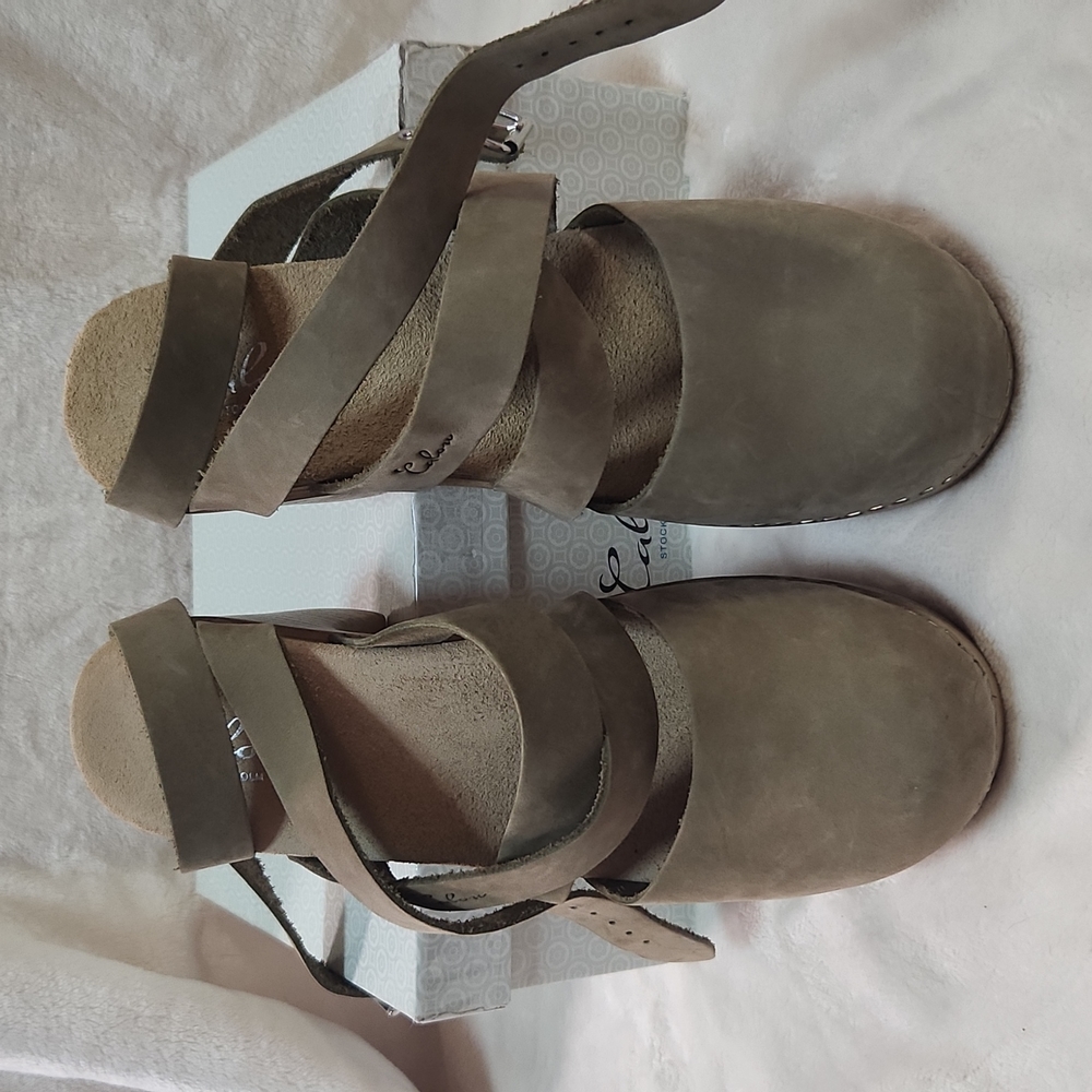 Calou Stockholm high heels sandals